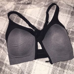 zip up sports bra